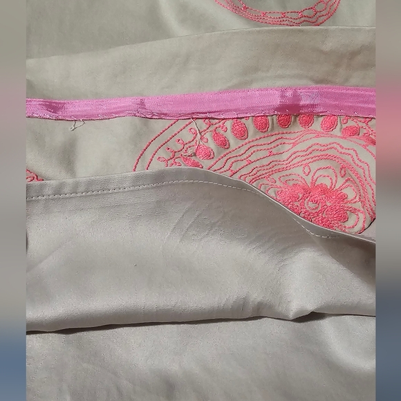 Boden | Embroidered Circular/Floral Mandala Sheath Style Midi Dress - Picture 10 of 12